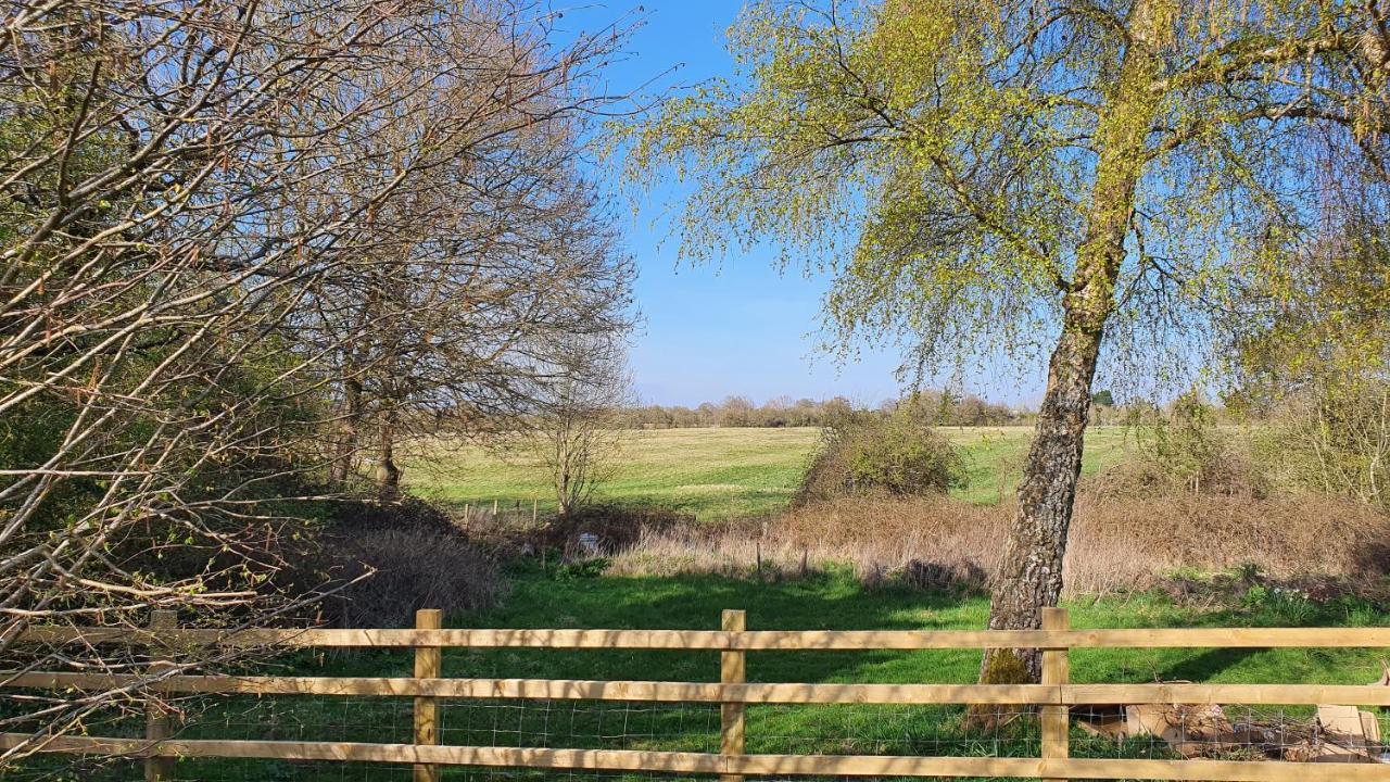 Glenfield Cottage - Secluded Luxury Deep In The Oxfordshire Countryside Wilcote Exterior foto